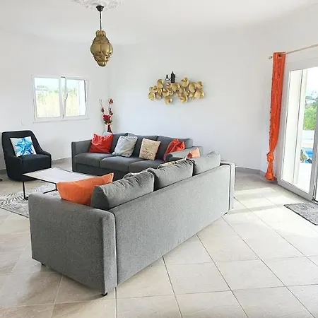 Villa Sunset By Laranjal