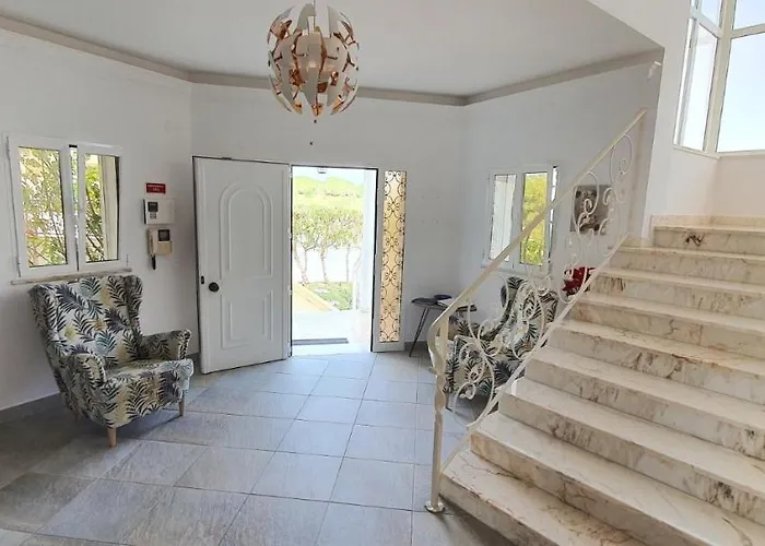 Vila Sunset By Laranjal Olhos de Agua (Albufeira)