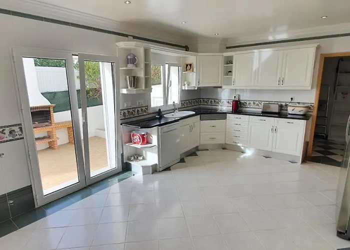 Vila Sunset By Laranjal Olhos de Agua (Albufeira)